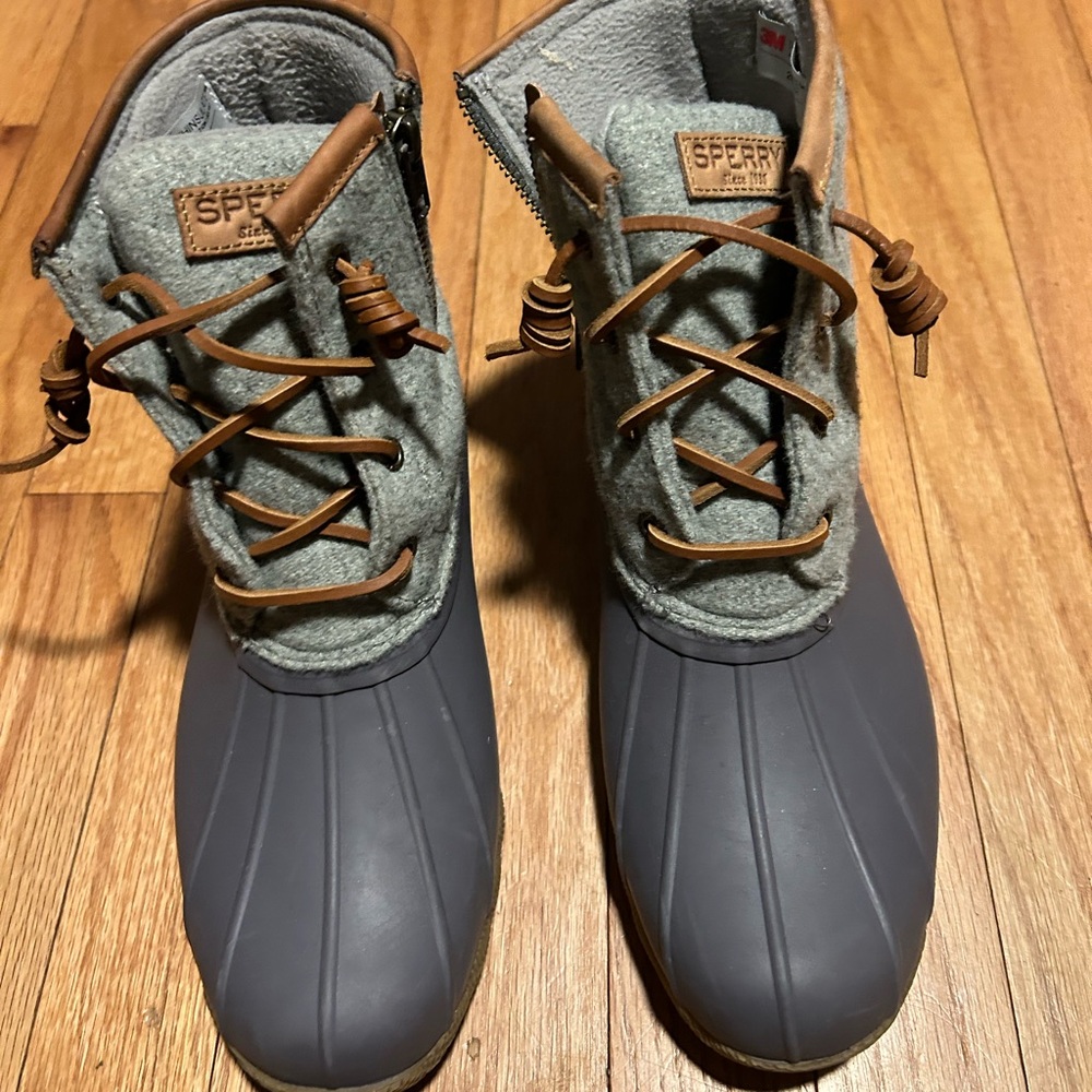 Women’s Sperry Top-Sider insulated boots